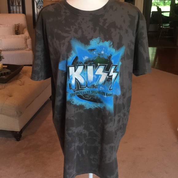 KISS Graphic Tee Shirt - Picture 2 of 6